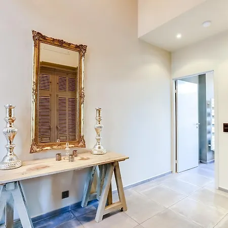 Florella Felix Faure Apartment *